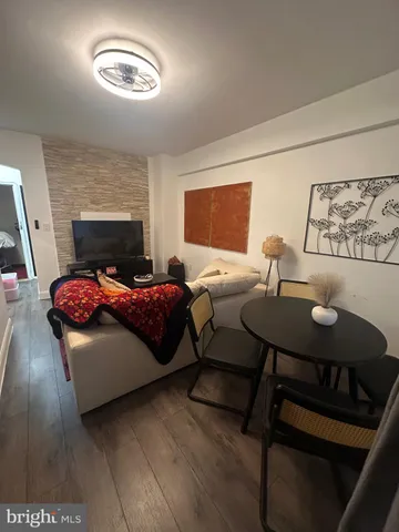 $2,000 | 1 Scott Circle Northwest, Unit 118, Washington, DC 20036