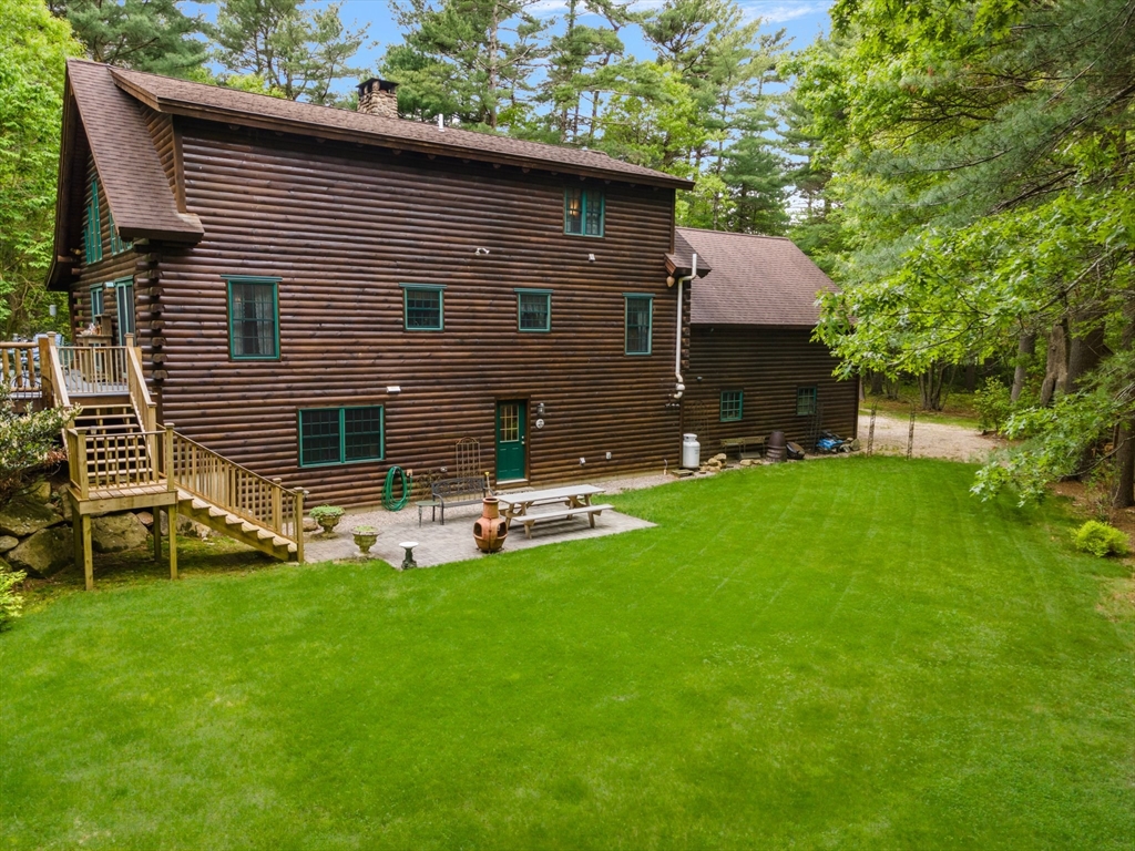 7 Riley's Way Dartmouth, MA 02747 - Photo 5 of 42 Gallery Image 5