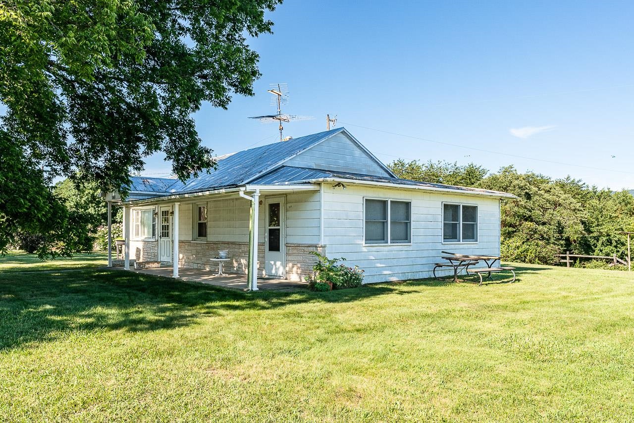 3065 Bloomer Springs Road Elkton, VA 22827 - Photo 13 of 37 Gallery Image 13