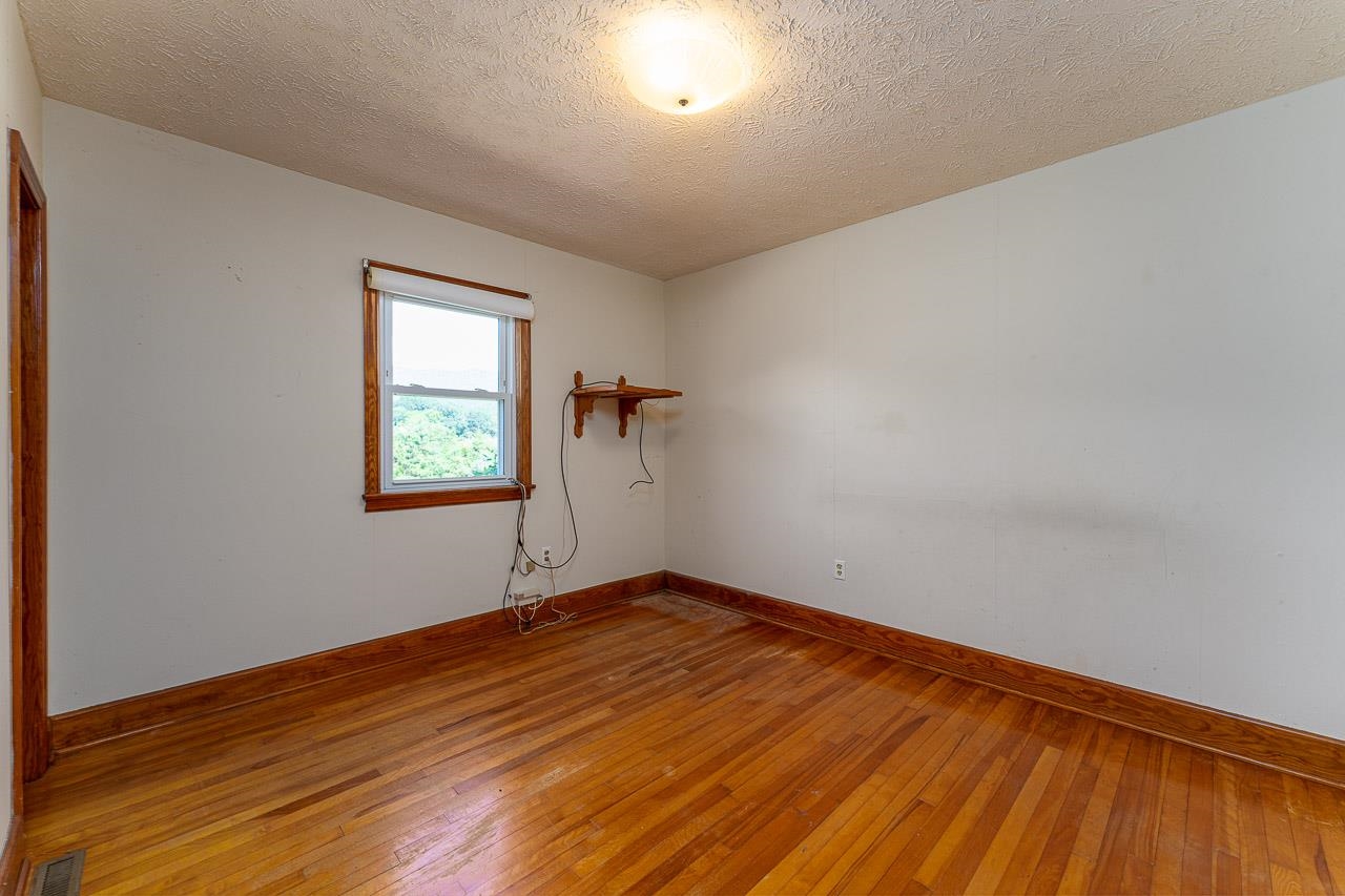 3065 Bloomer Springs Road Elkton, VA 22827 - Photo 9 of 37 Gallery Image 9
