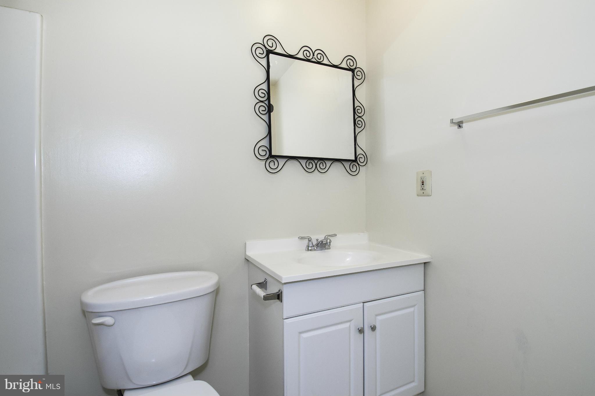 4823 Berwyn House Road, Unit B4823 College Park, MD 20740 - Photo 17 of 27 Bath