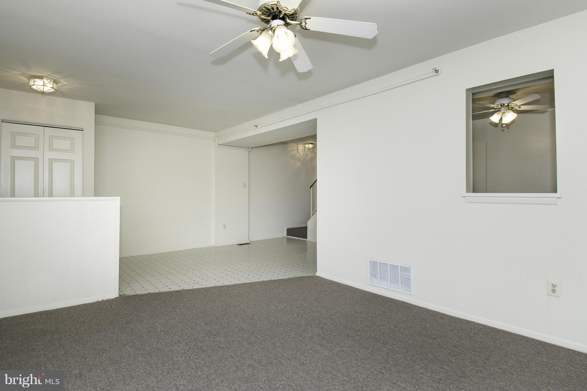 4823 Berwyn House Road, Unit B4823 College Park, MD 20740 - Photo 7 of 27 Living Room