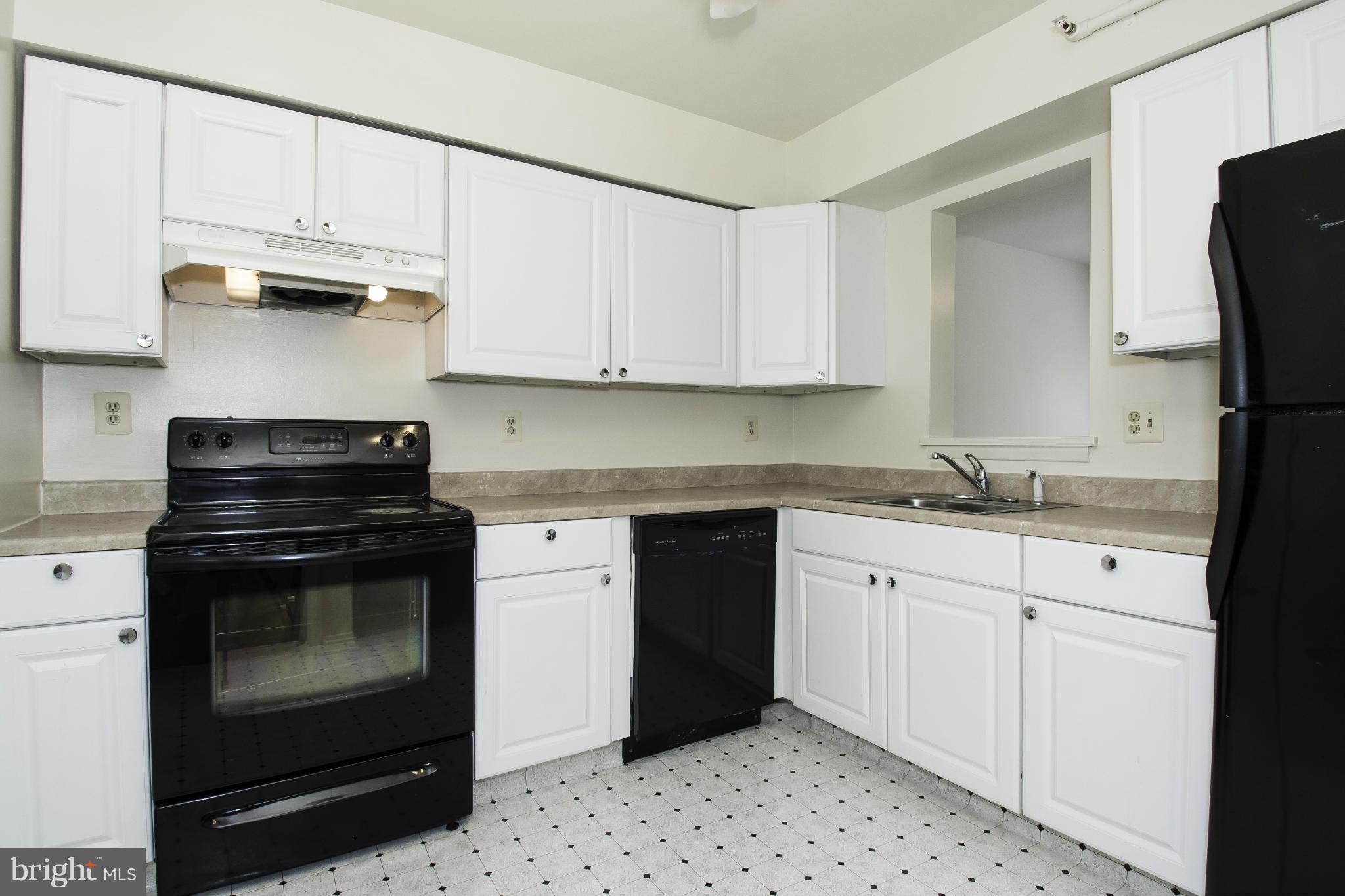 4823 Berwyn House Road, Unit B4823 College Park, MD 20740 - Photo 10 of 27 Kitchen