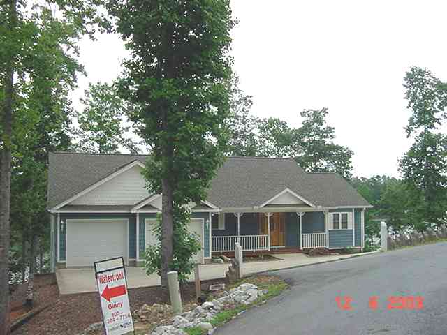 3 Carolina Cove Road Seneca, SC 29672 - Photo 4 of 8 Gallery Image 4