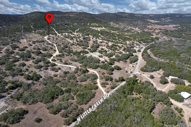 $599,000 | 3049 North Little Creek Road, Utopia, TX 78884