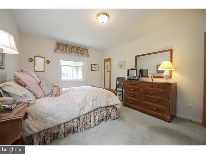 735 Winchester Road Broomall, PA 19008 - Photo 12 of 25 Gallery Image 12