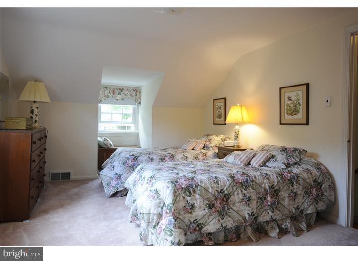 735 Winchester Road Broomall, PA 19008 - Photo 17 of 25 Gallery Image 17