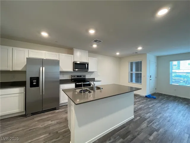 $1,845 | 5000 Hunter Mesa Avenue, Las Vegas, NV 89139