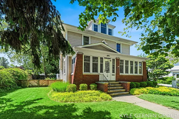 $540,000 | 14 East 24th Street, Holland, MI 49423