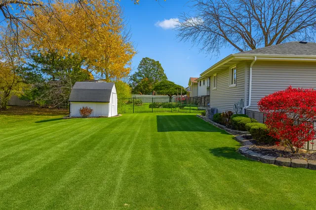 $489,000 | 8226 Bob O Link Road, Orland Park, IL 60462