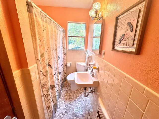 $2,400 | 108 Point O View Street, Gun Barrel City, TX 75156