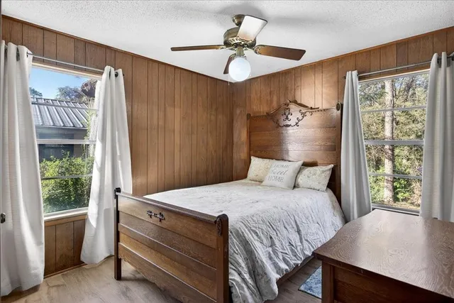 $2,400 | 108 Point O View Street, Gun Barrel City, TX 75156