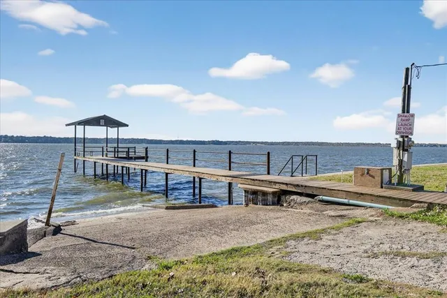$2,400 | 108 Point O View Street, Gun Barrel City, TX 75156