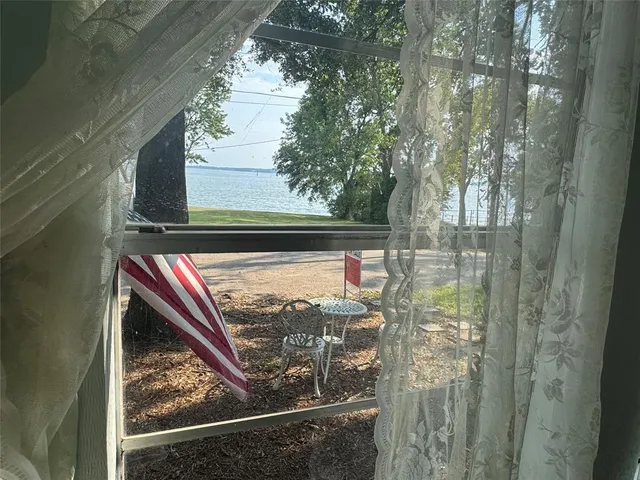 $2,400 | 108 Point O View Street, Gun Barrel City, TX 75156