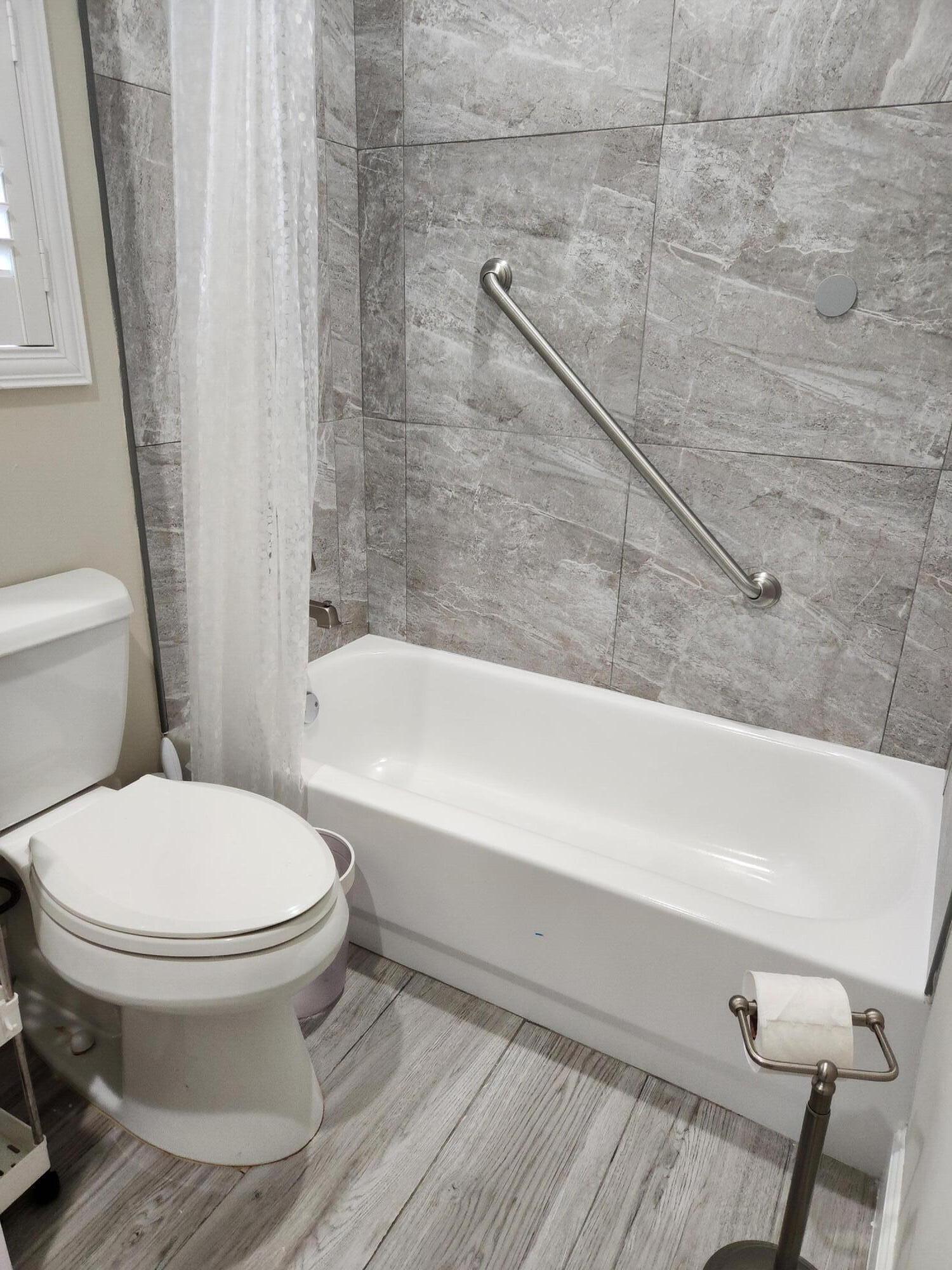 18412 Vía Di Regina Boca Raton, FL 33496 - Photo 18 of 20 20230714_165945