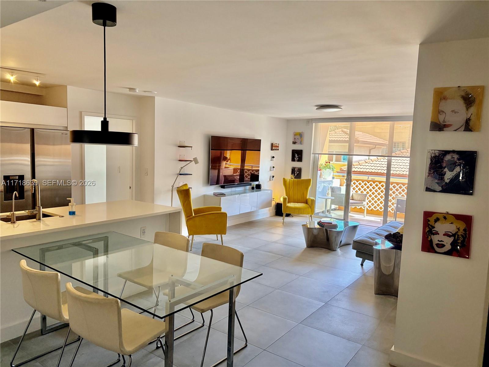 90 Alton Road, Unit 303 Miami Beach, FL 33139 - Photo 2 of 11
