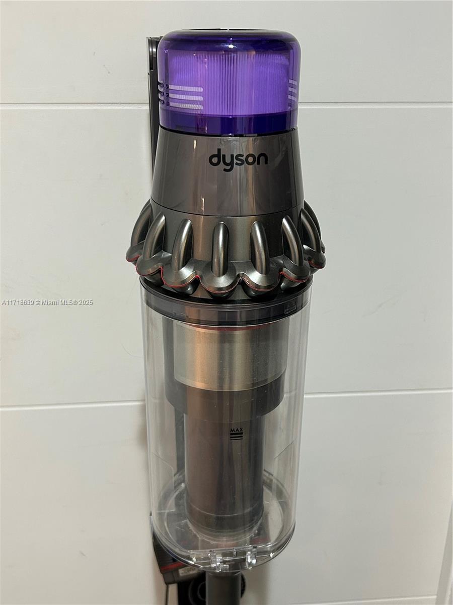 90 Alton Road, Unit 303 Miami Beach, FL 33139 - Photo 6 of 23