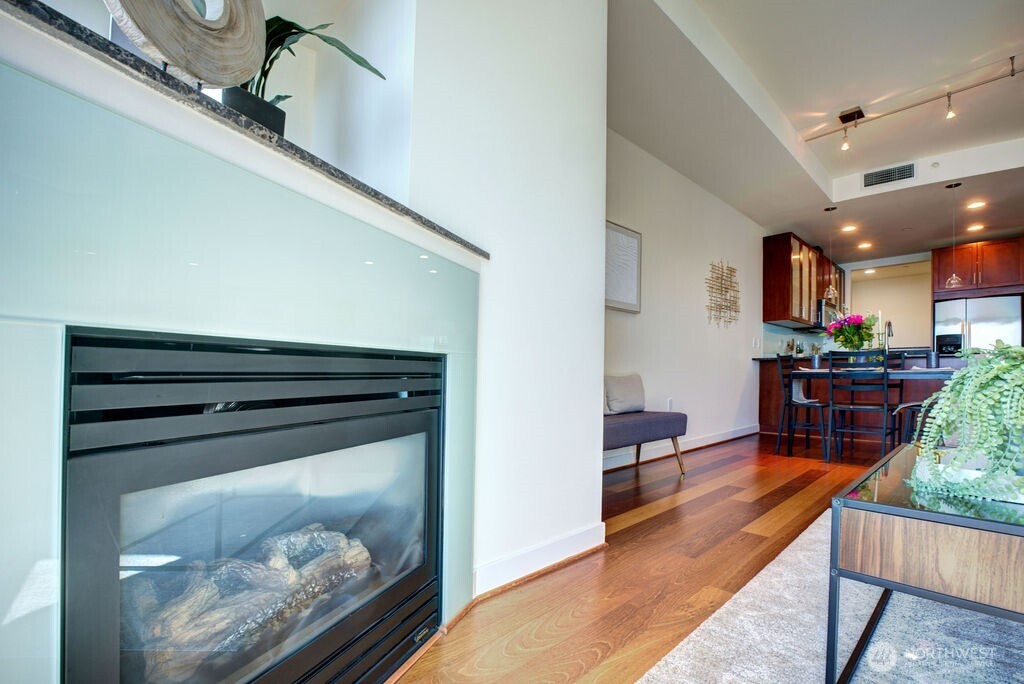 2033 2nd Avenue, Unit 2010 Seattle, WA 98121 - Photo 14 of 30