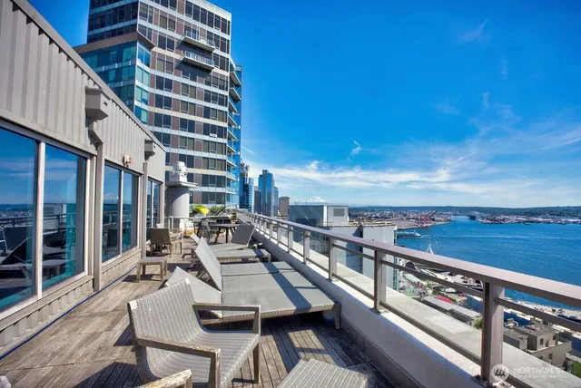 $590,000 | 2033 2nd Avenue, Unit 2010, Seattle, WA 98121