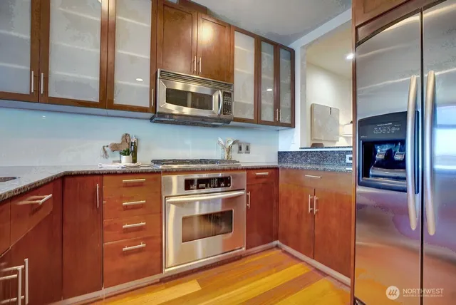 $590,000 | 2033 2nd Avenue, Unit 2010, Seattle, WA 98121