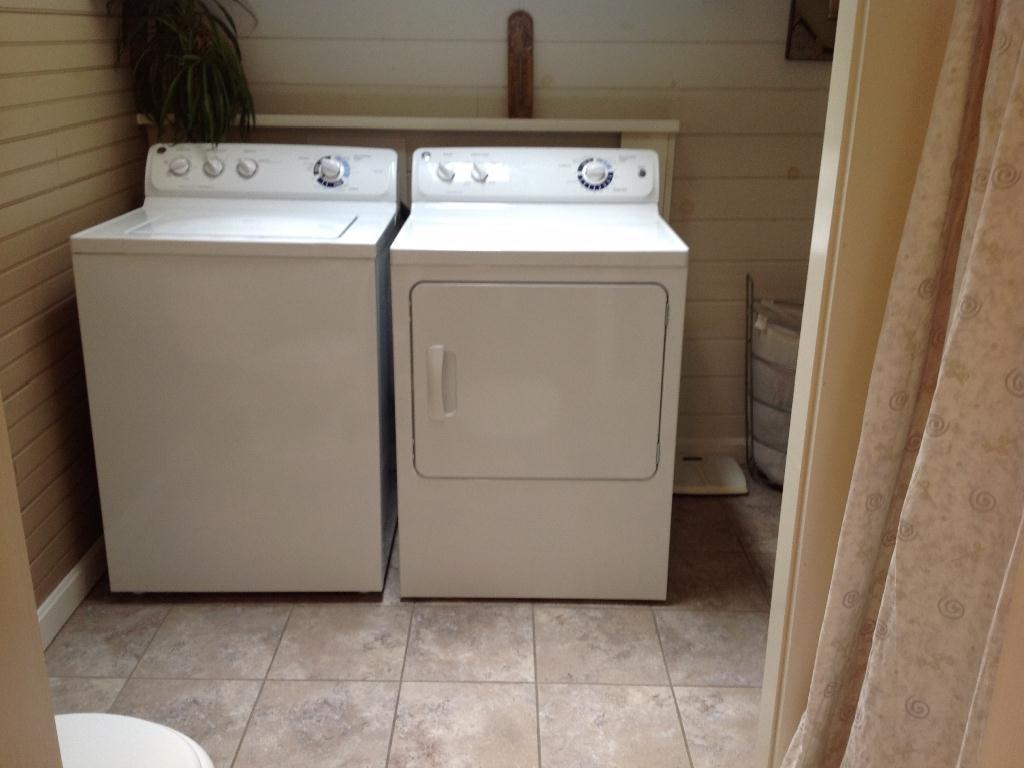 91 Richards Road Waterville, ME 04901 - Photo 15 of 19 Master bath w/laundry