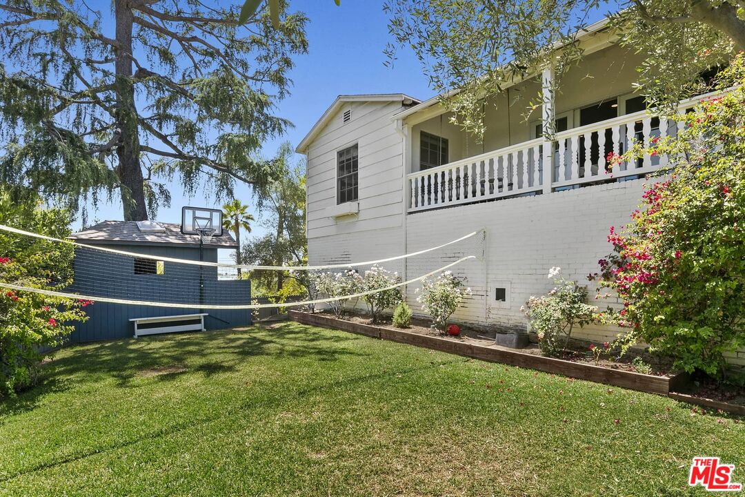 3347 Ley Drive Los Angeles, CA 90027 - Photo 24 of 25