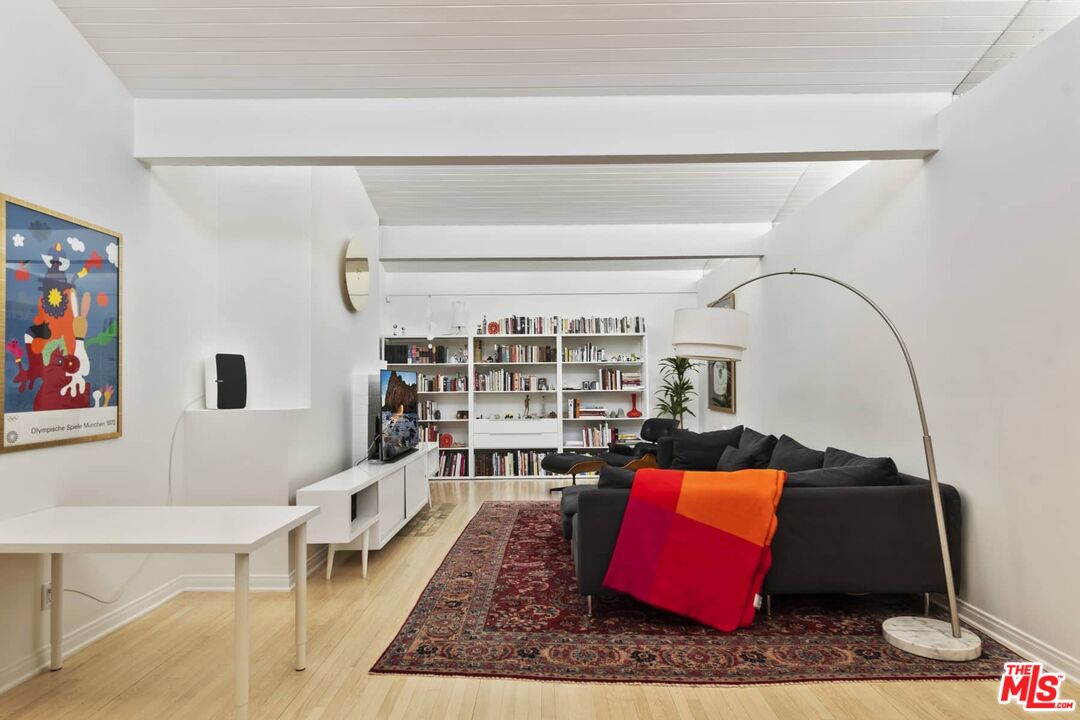 3347 Ley Drive Los Angeles, CA 90027 - Photo 7 of 25 a living room with furniture rug and lamp