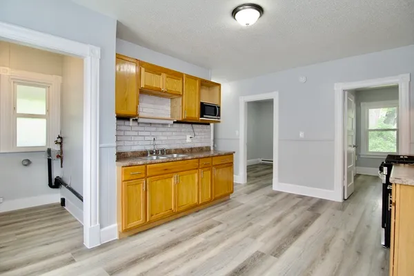 $1,700 | 36 Montcalm Street, Unit 2, Springfield, MA 01151