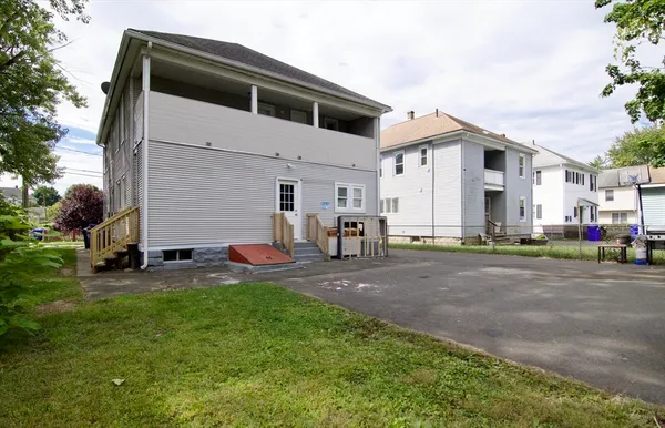 $1,700 | 36 Montcalm Street, Unit 2, Springfield, MA 01151
