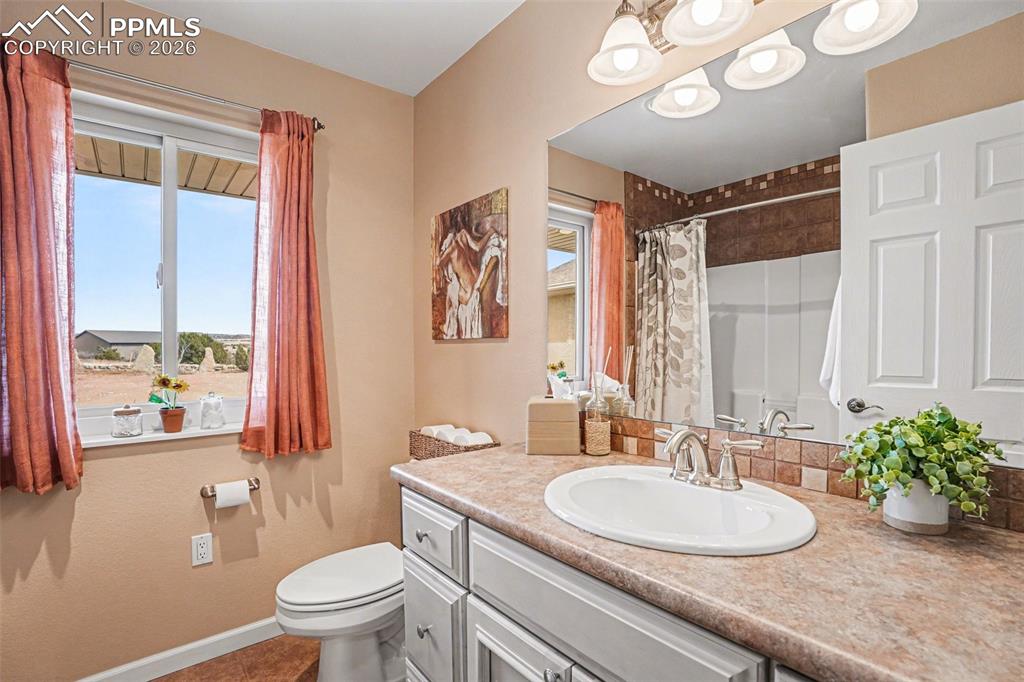 459 Bowie Road Penrose, CO 81240 - Photo 17 of 47 Main level