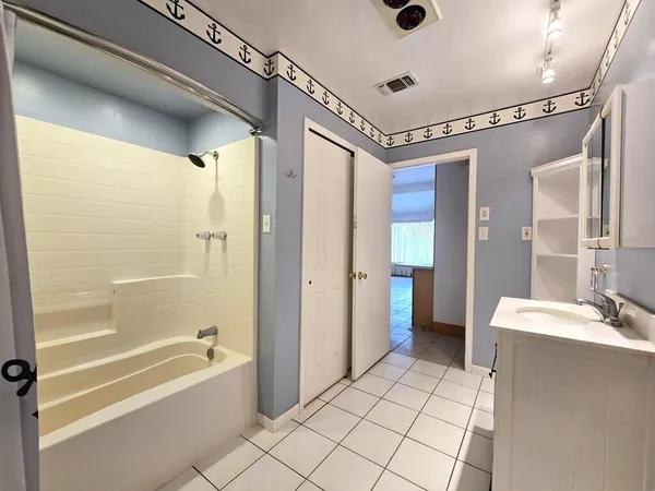 $625,000 | 5008 East Tx-158, Midland, TX 79706
