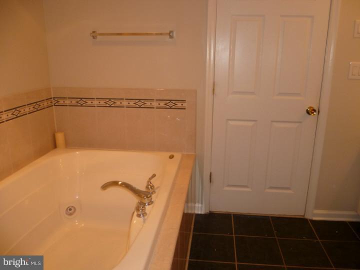 7 Warwick Road Princeton Junction, NJ 08550 - Photo 8 of 10 Master Bathroom