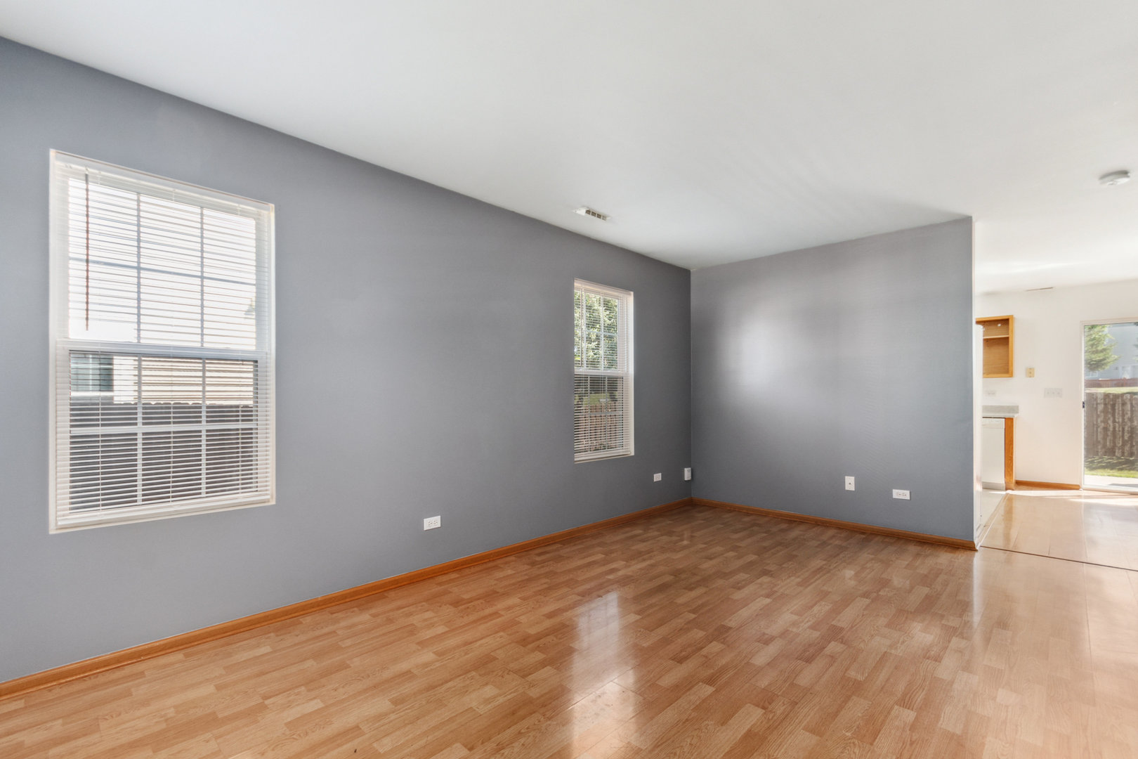 237 Williamsburg Court, Unit 237 Romeoville, IL 60446 - Photo 4 of 15 Gallery Image 4