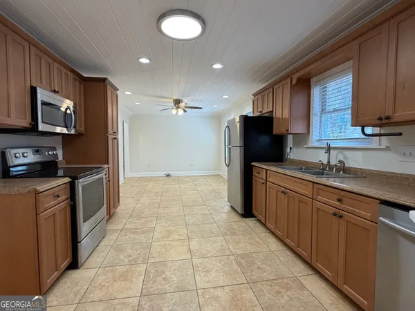 $1,500 | 305 Hillside Drive, Dublin, GA 31021