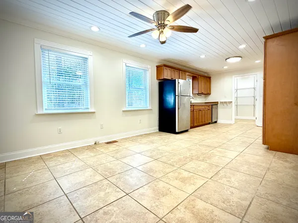 $1,500 | 305 Hillside Drive, Dublin, GA 31021