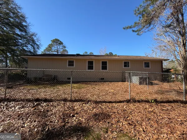 $1,500 | 305 Hillside Drive, Dublin, GA 31021