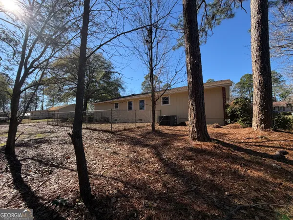 $1,500 | 305 Hillside Drive, Dublin, GA 31021
