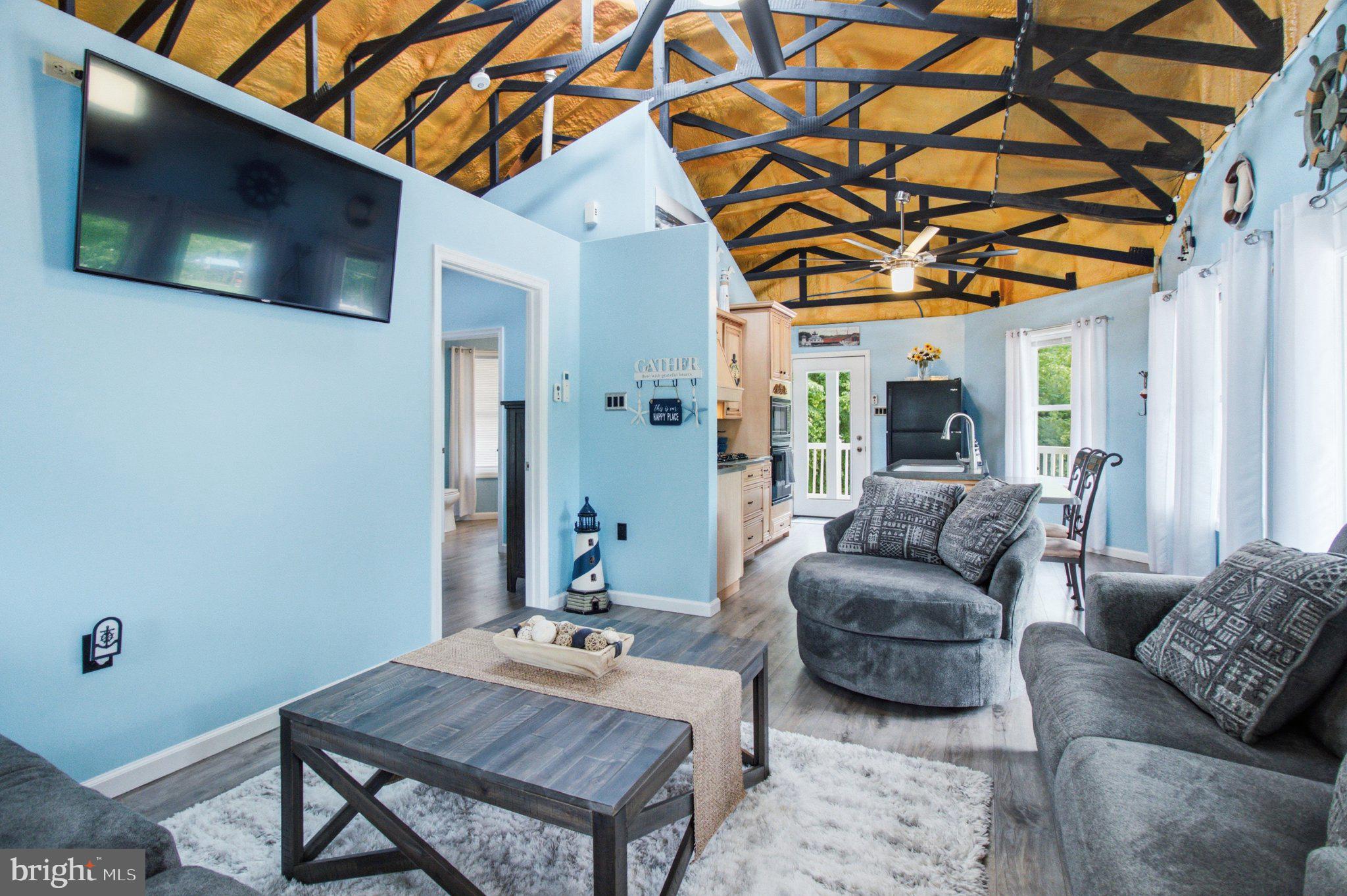 203 Front Drive Mount Union, PA 17066 - Photo 21 of 31 Charming space with vaulted ceilings.