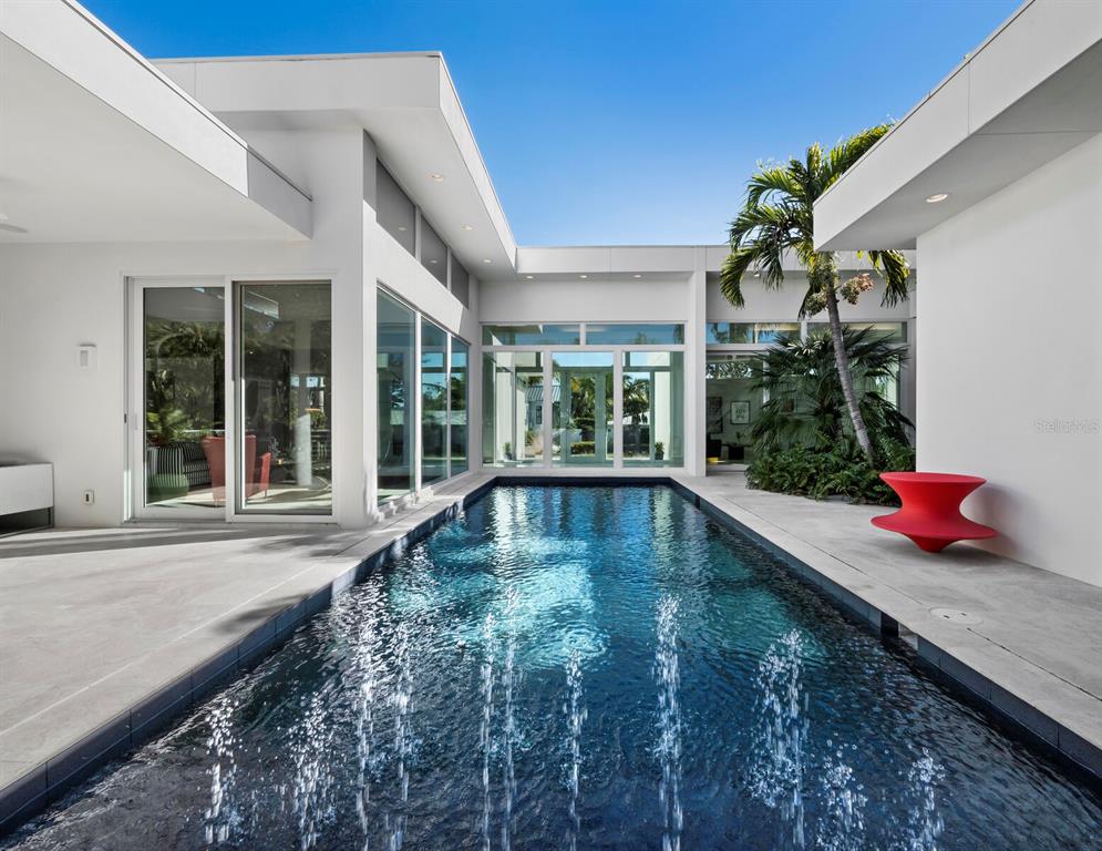 1235 Center Place Sarasota, FL 34236 - Photo 4 of 56