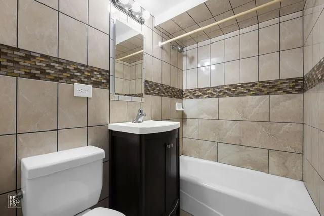 $1,900 | 8440 West 95th Street, Unit 6, Hickory Hills, IL 60457