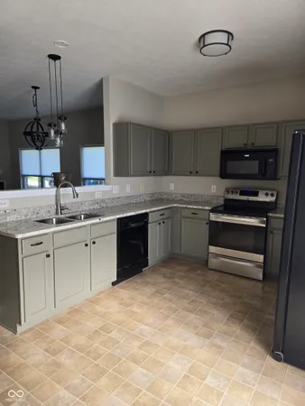 $2,000 | 13377 Kimberlite Drive, Fishers, IN 46038