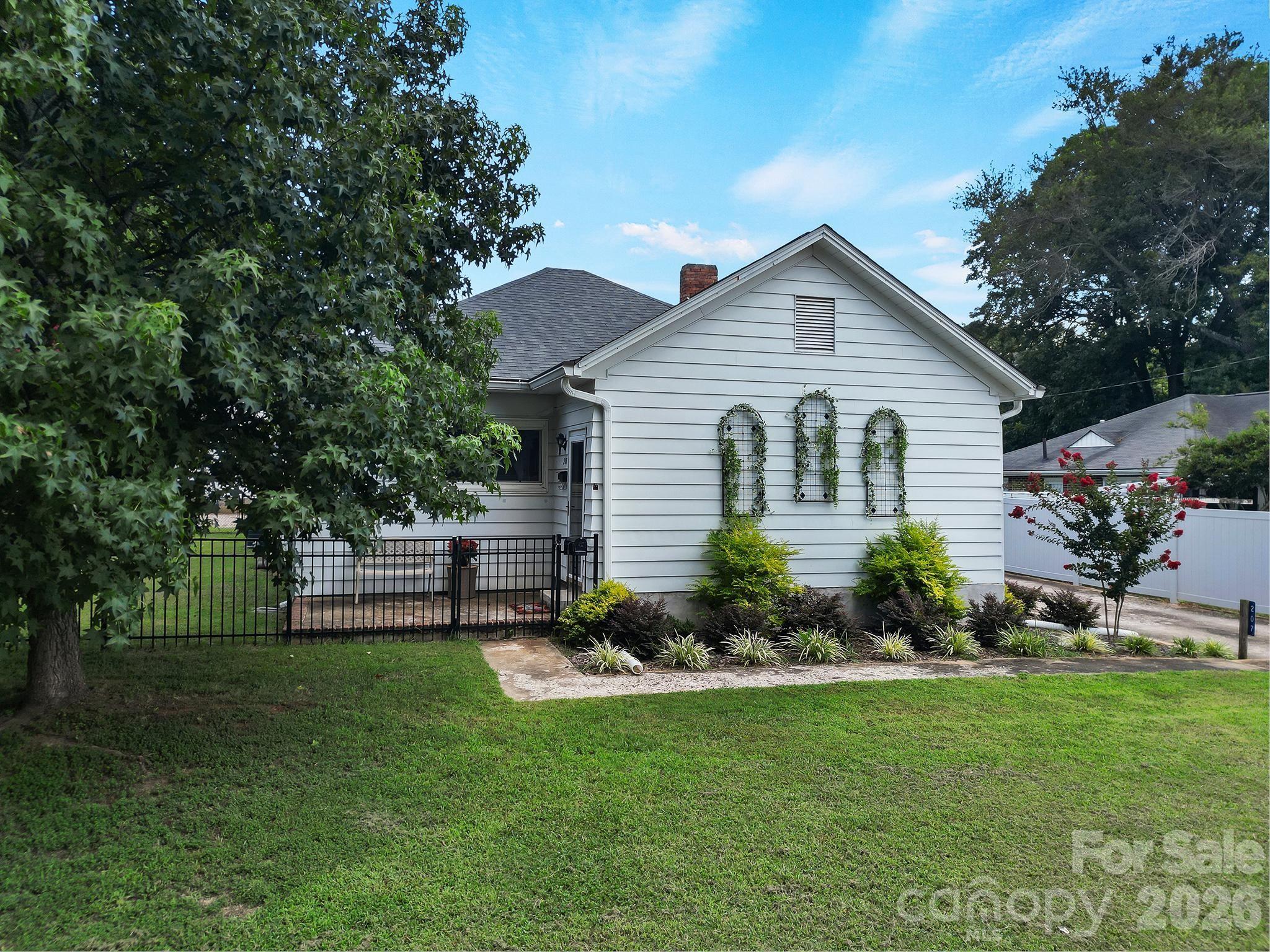 207 Faulkner Street Clover, SC 29710 - Photo 1 of 43