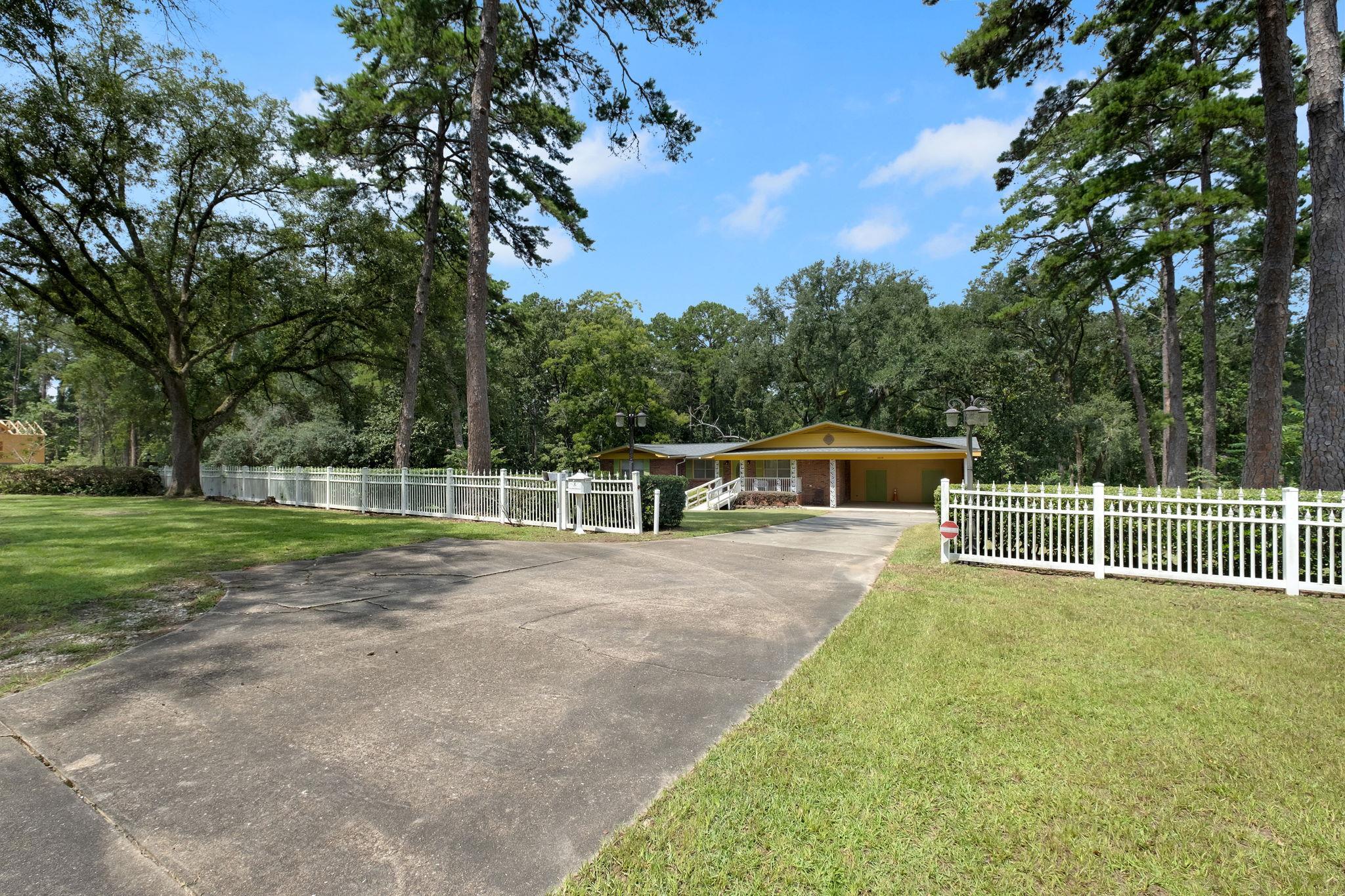 3028 Grady Road Tallahassee, FL 32312 - Photo 4 of 26 Gallery Image 4