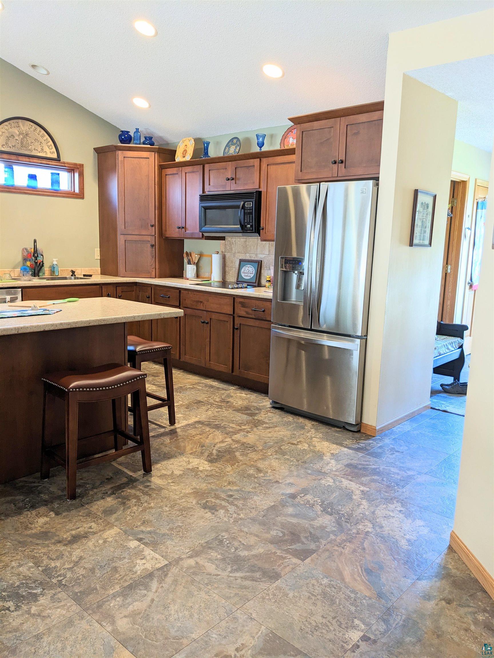 202 Prentice Heights Road, Unit 202 Ashland, WI 54806 - Photo 7 of 36 Gallery Image 7