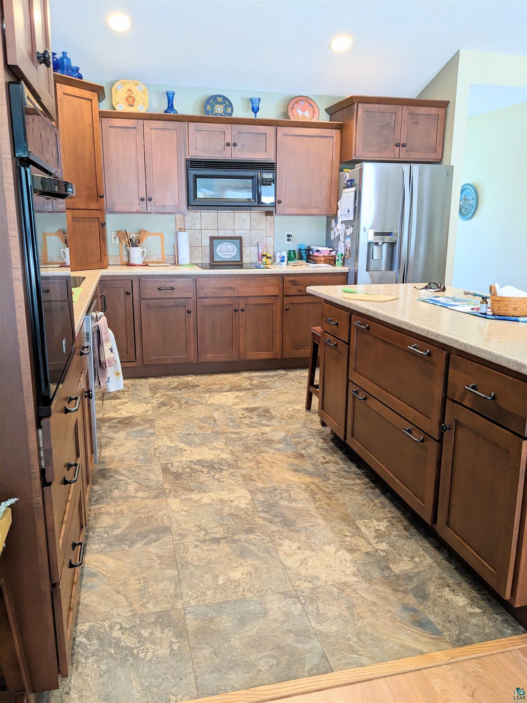 202 Prentice Heights Road, Unit 202 Ashland, WI 54806 - Photo 10 of 36 Gallery Image 10