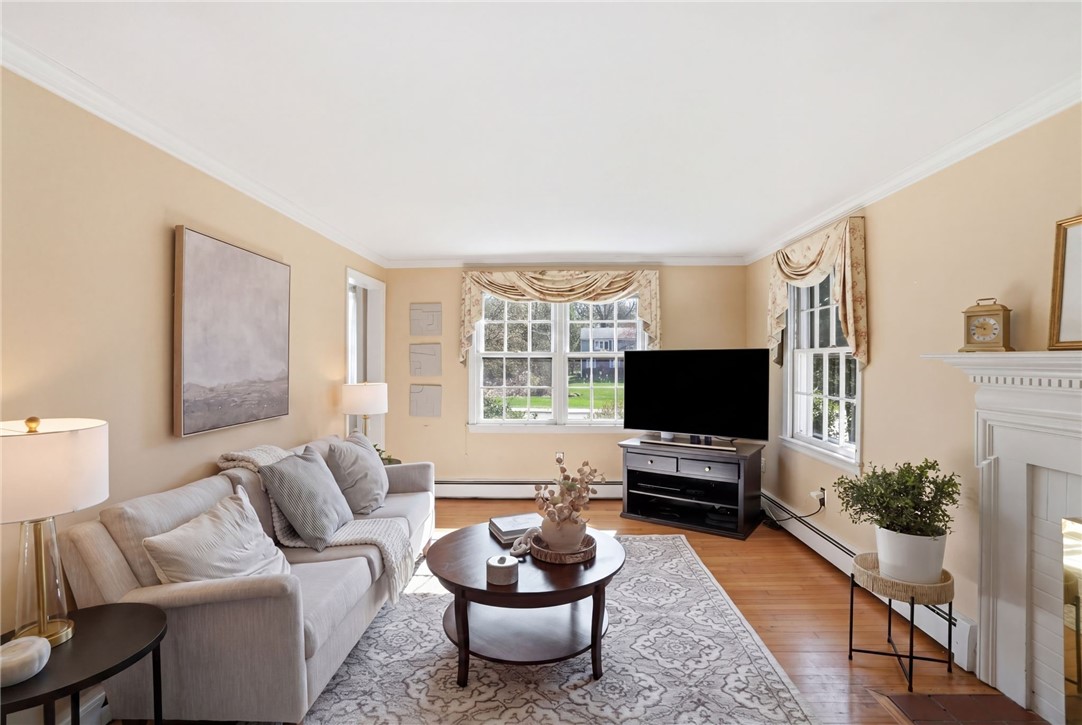 194 New Meadow Road Barrington, RI 02806 - Photo 3 of 41