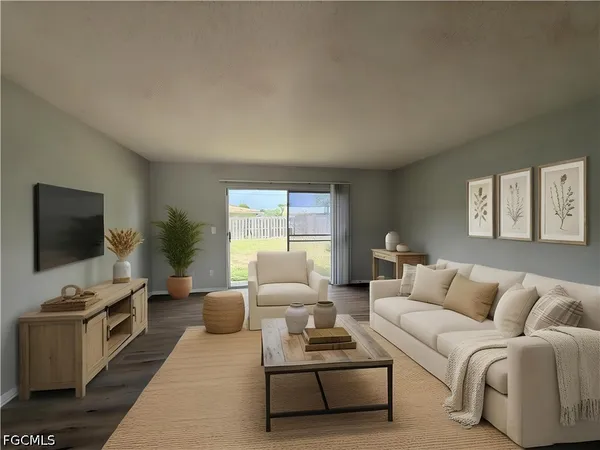 $1,150 | 1920 West Lakeview Boulevard, Unit 4, North Fort Myers, FL 33903