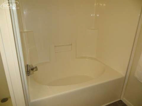 11125 Carpenter Road Flushing, MI 48433 - Photo 11 of 20 20421887-10.JPG