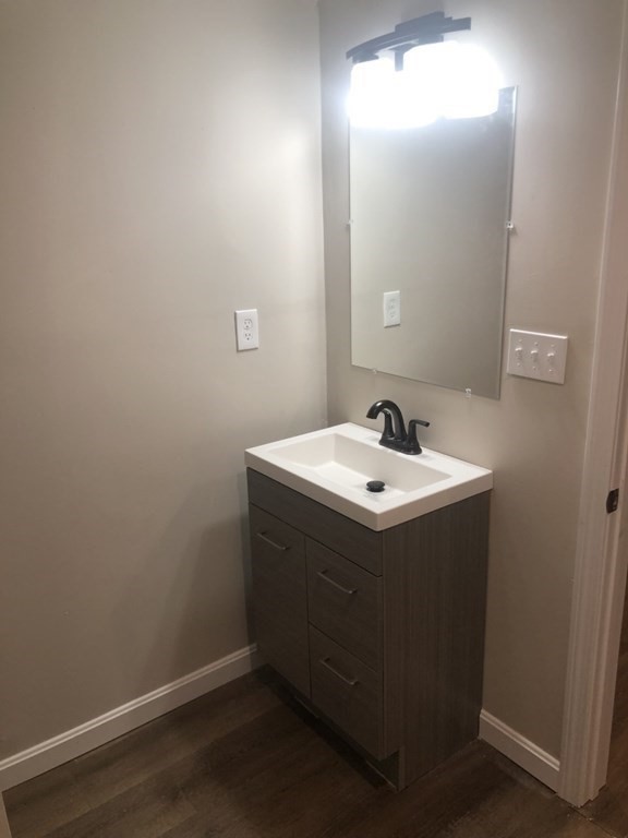 9 Dixfield Road Worcester, MA 01606 - Photo 18 of 23 Gallery Image 18