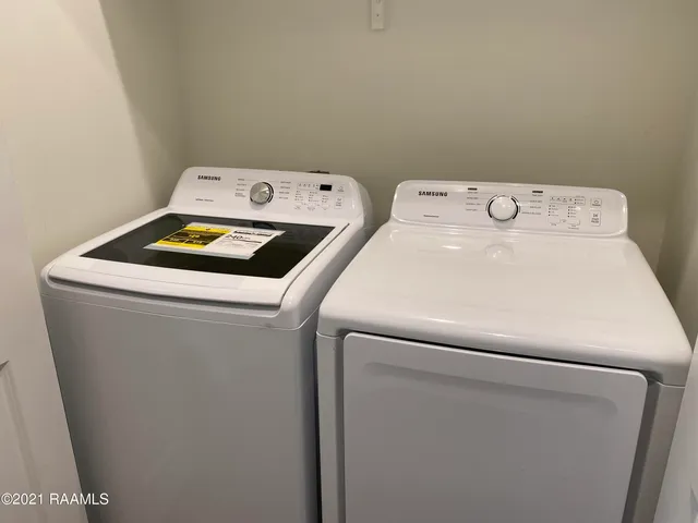 $1,450 | 1404 General Mouton Avenue, Lafayette, LA 70501